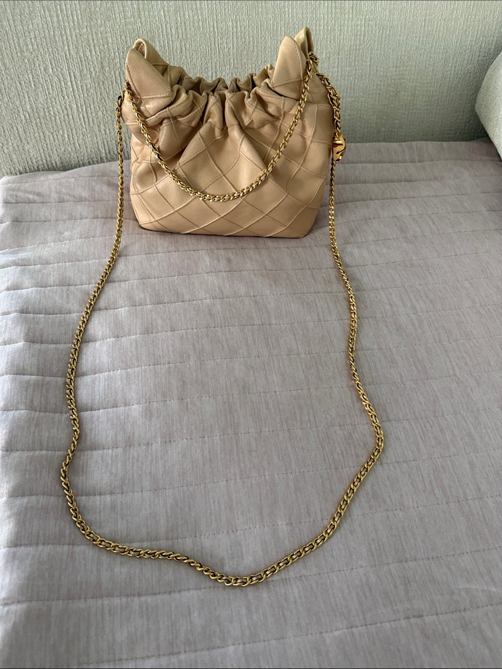 Tory Burch Fleming Mini Hobo Quilted Drawstring Leather Bag Vanilla Gold Chain - Picture 2 of 15